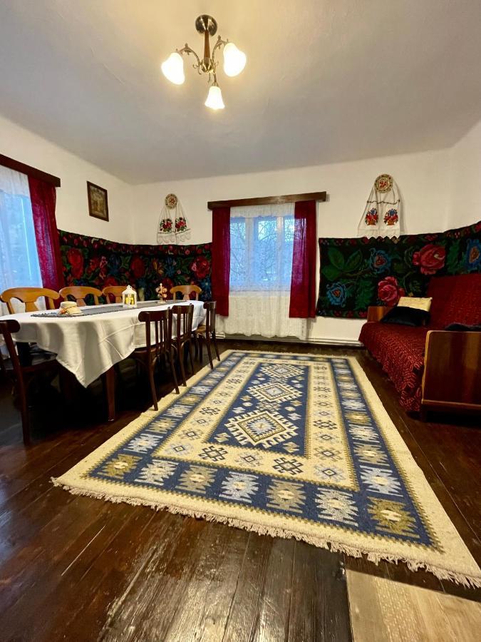 فيلا Casa Fantana - La Poalele Muntilor -50 De Metri De Partia Olimpica Statiunea المظهر الخارجي الصورة