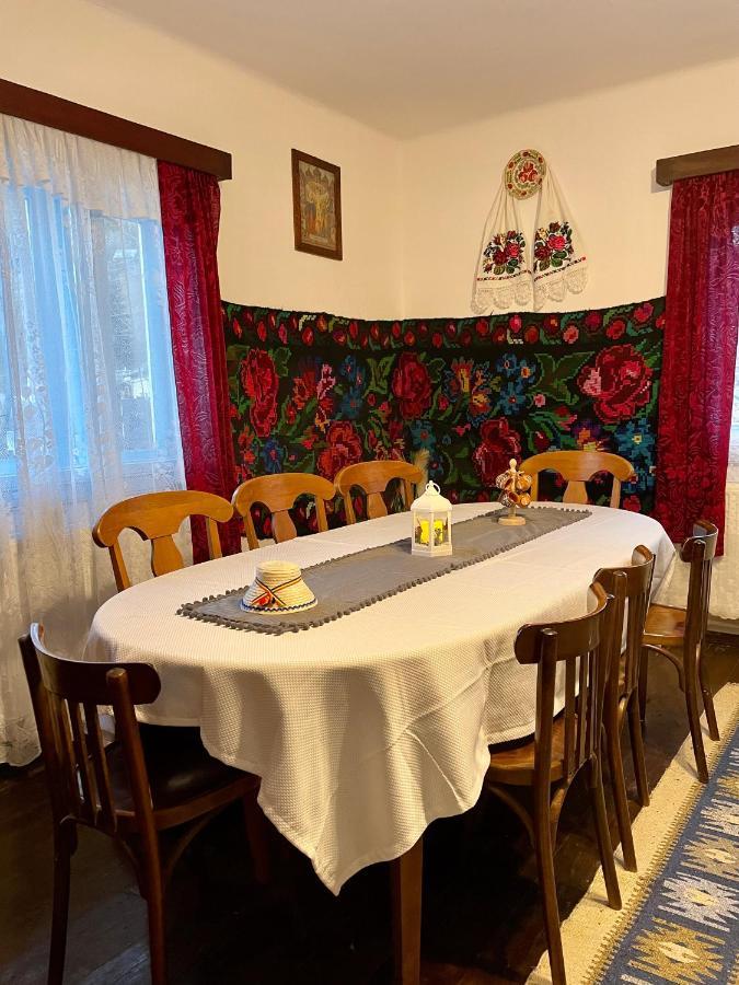 فيلا Casa Fantana - La Poalele Muntilor -50 De Metri De Partia Olimpica Statiunea المظهر الخارجي الصورة